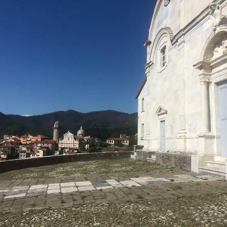 Casa Morellini Feriehus Ortonovo